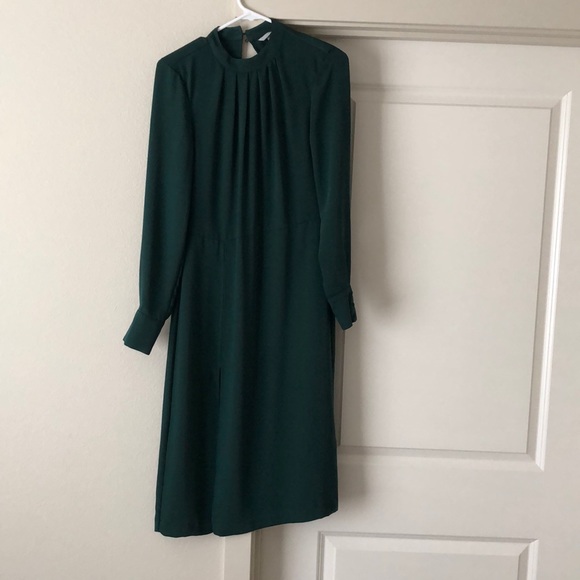H&M green dress - Picture 3 of 5